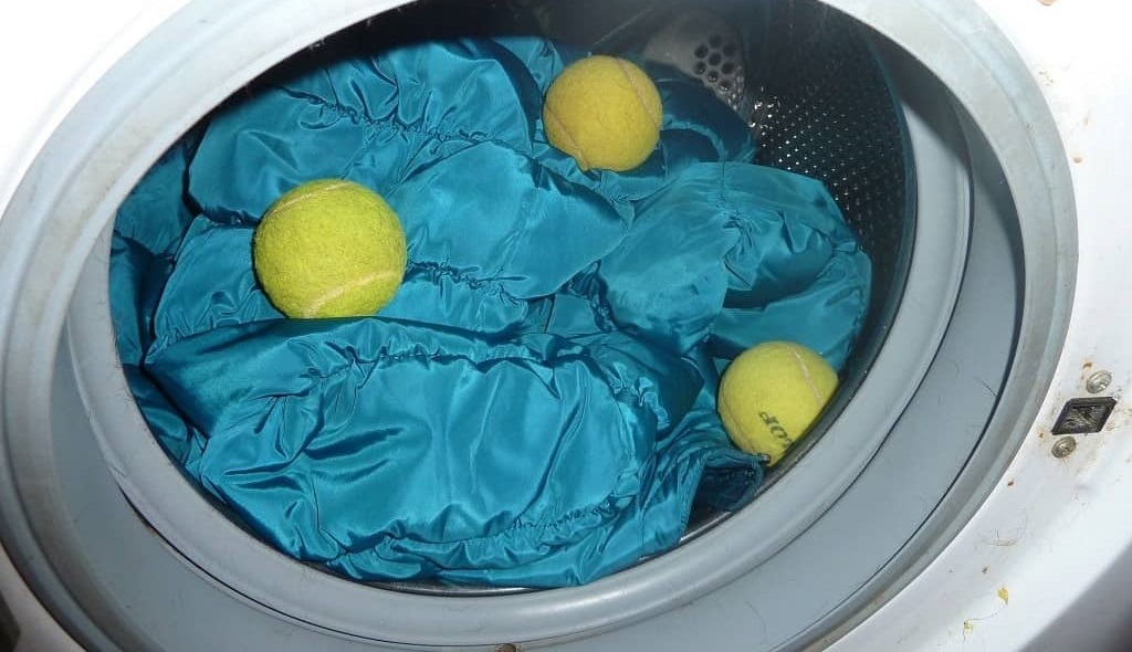 novietojiet dūnu jaku Bosch veļas mazgājamās mašīnas cilindrā