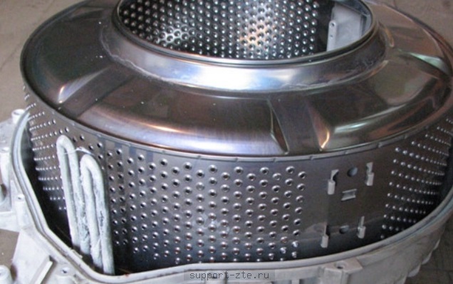 Démontage du tambour d'une machine à laver Electrolux