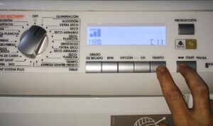 Chế độ chẩn đoán của máy giặt AEG