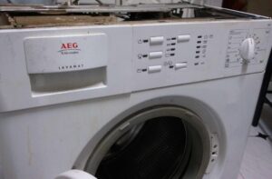 AEG vaskemaskine fejler
