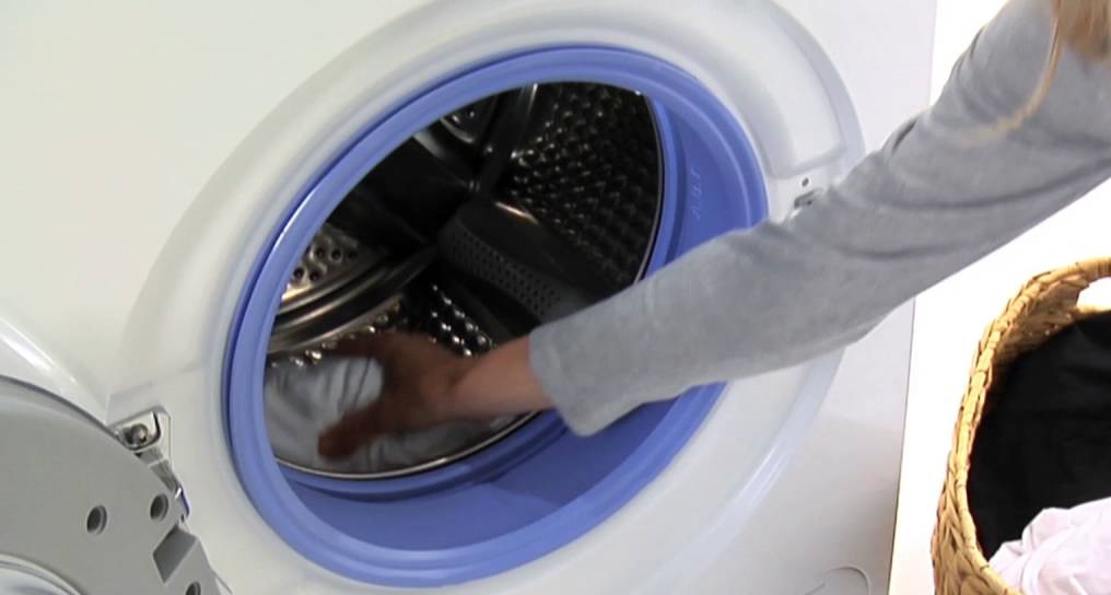 tørk av trommelen etter vask med en klut