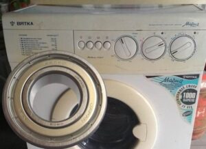 How to change a bearing in a Vyatka-automatic washing machine