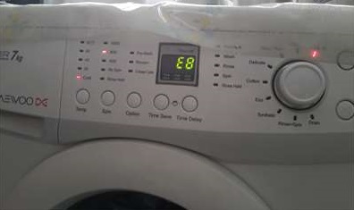 Código E8 da máquina de lavar Daewoo