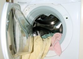 Mengapa mesin basuh tidak bilas atau berputar?