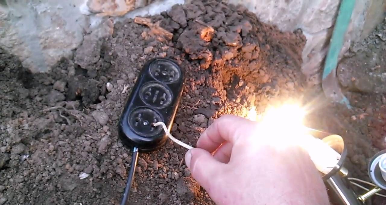 check the grounding with a light bulb