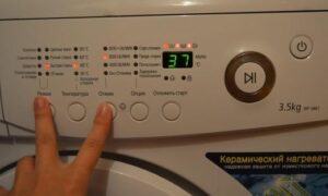 Kā atiestatīt veļas mazgājamo mašīnu uz rūpnīcas iestatījumiem?
