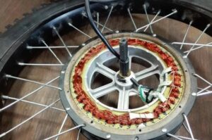 Ako vyrobiť motor kolesa z práčky?