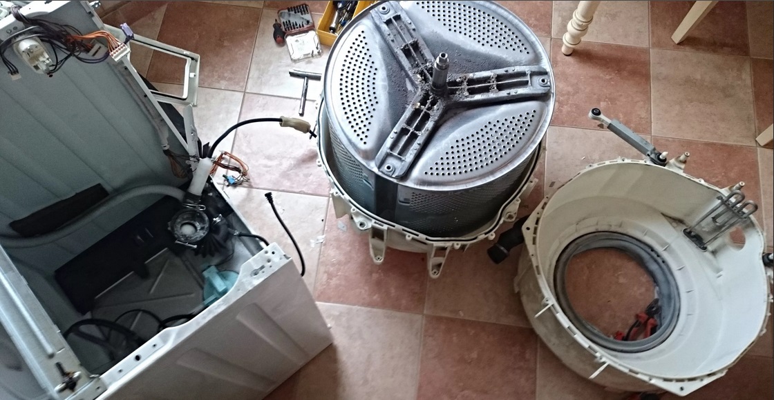 skalbimo mašinos bako išmontavimas