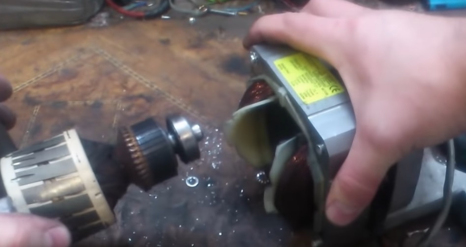 remove the rivets and disconnect the engine