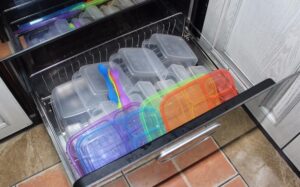 Hộp nhựa có rửa được trong máy rửa chén không?