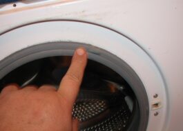 Jak odwrócić gumkę w pralce