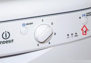 Az Indesit mosogatógép alaphelyzetbe állítása