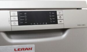 Πώς να ενεργοποιήσετε το πλυντήριο πιάτων Leran και να ξεκινήσετε το πλύσιμο
