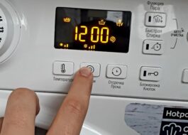 Het programma op de Hotpoint-Ariston-wasmachine resetten