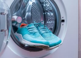 Is it possible to spin sneakers in a washing machine?