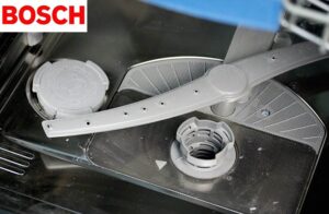 Membersihkan penapis mesin basuh pinggan mangkuk Bosch