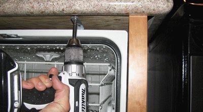 pag-install ng dishwasher sa isang angkop na lugar