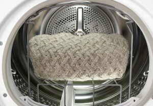 Drying woolen items in the dryer