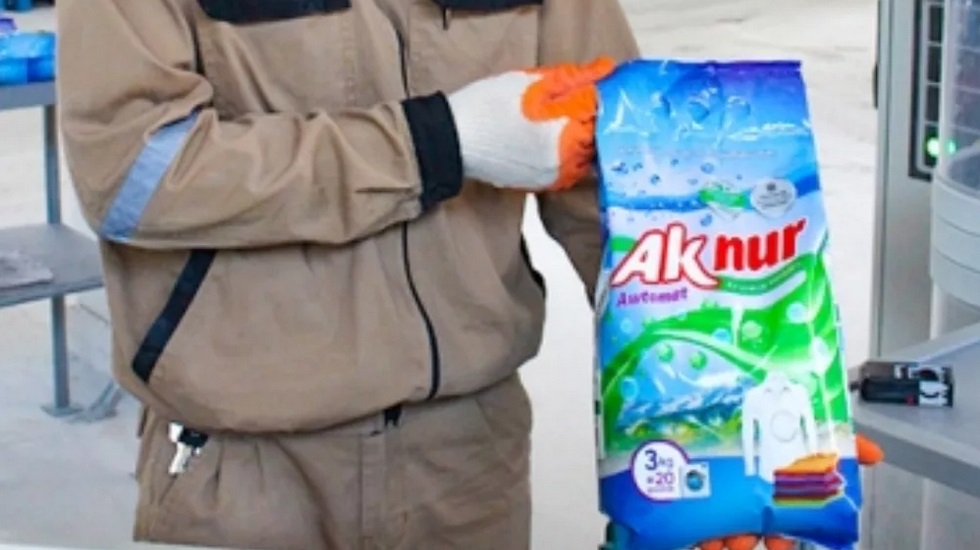 retorneu el detergent en pols al venedor