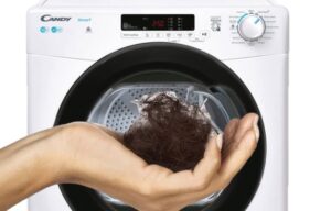 מה לשים במכונת הכביסה כדי להסיר צמר ושיער מהכביסה