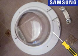 Demontage der Luke einer Samsung-Waschmaschine