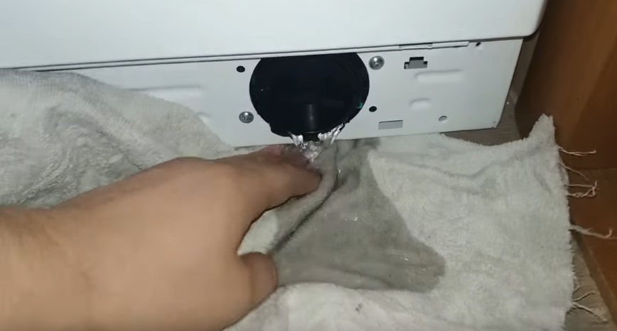 washing machine filter is leaking
